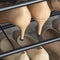 Schoenenrek, schoenenkast met 4 niveaus, schoenenbank met 3 roosterplanken, vintage bruin-zwart EUBF14XJ01