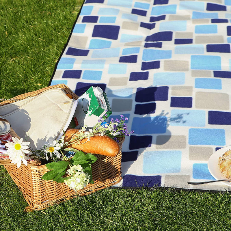 Picknickkleed, 200 x 200 cm, fleece, warmte-isolerend, waterdicht, met draaggreep, vierkanten in blauw, bruin en wit