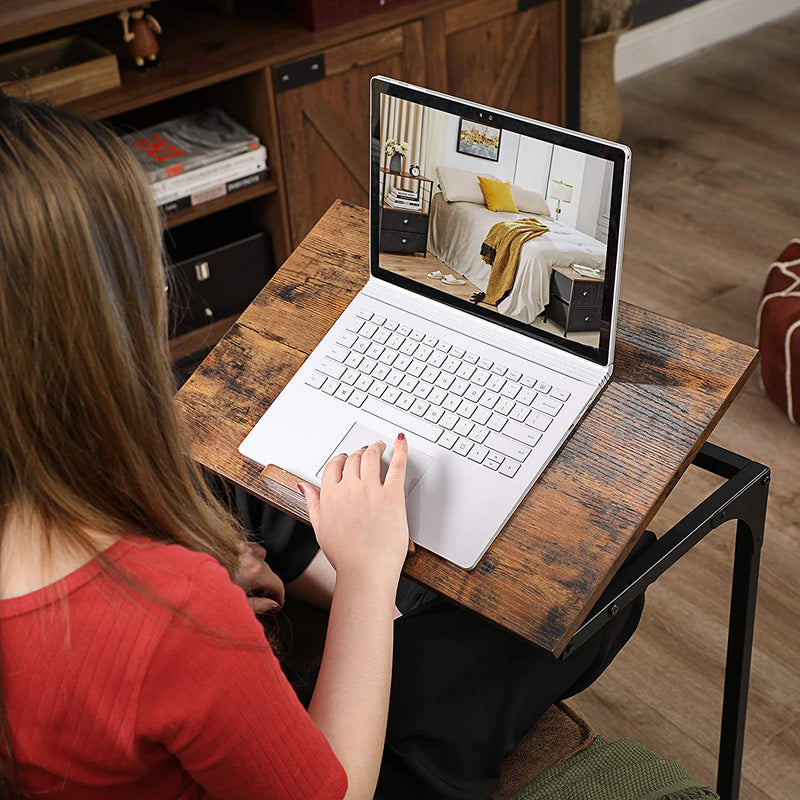 bijzettafel, laptoptafel met verstelbaar oppervlak, banktafel, bureau, slaapkamer, woonkamer, eenvoudige constructie, stalen frame, industriële stijl, vintage bruin-zwart LNT057B01